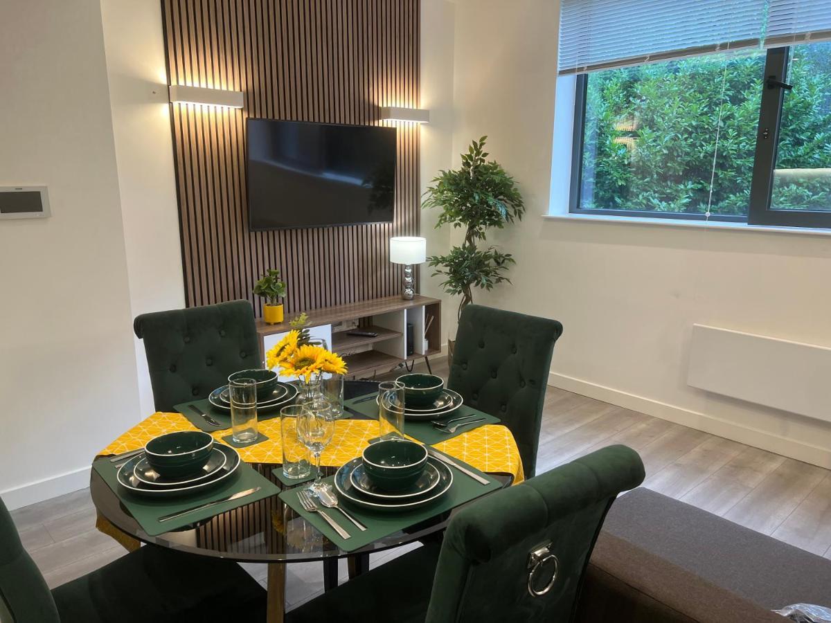 Esmae Homes Milton Keynes Buitenkant foto